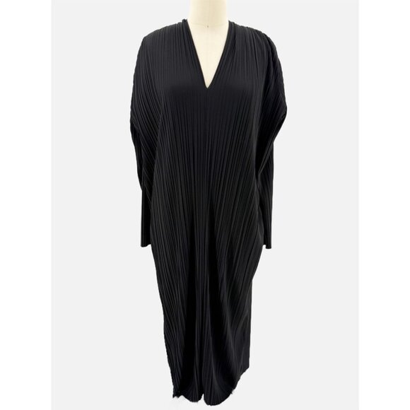 MaxMara Dresses & Skirts - MAXMARA PLEATED V NECK LONG SLEEVE BLACK DRESS M
